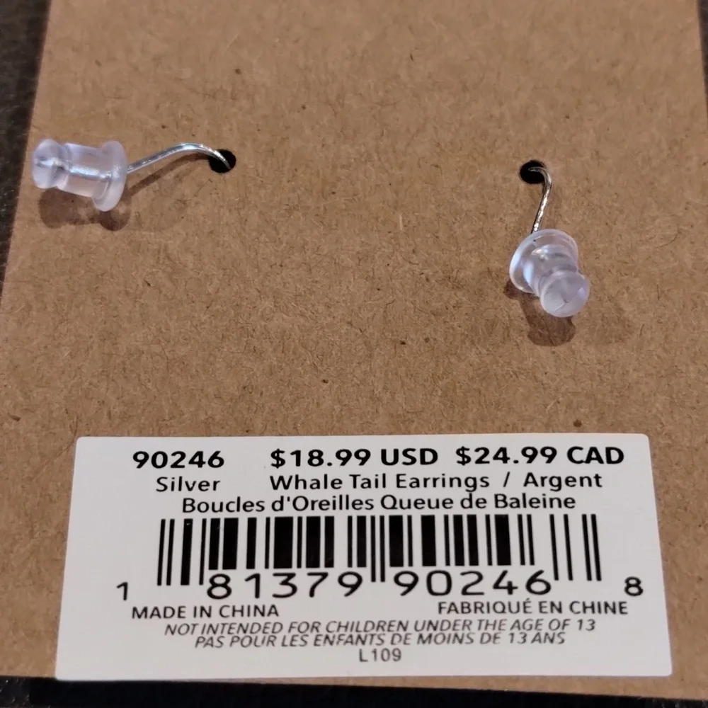 Silver Earrings- Cubic Zirconia Whale Tail Earrings Amanda Blu NWT - Picture 8 of 9